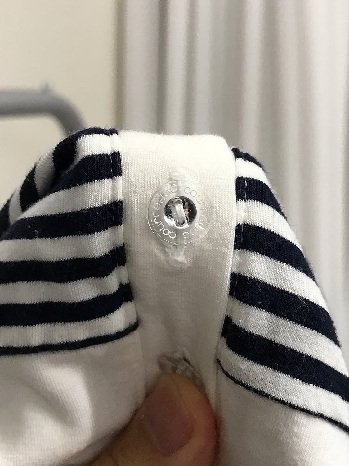 꾸레쥬 로고 단가라 크롭 가디건 상품이미지8