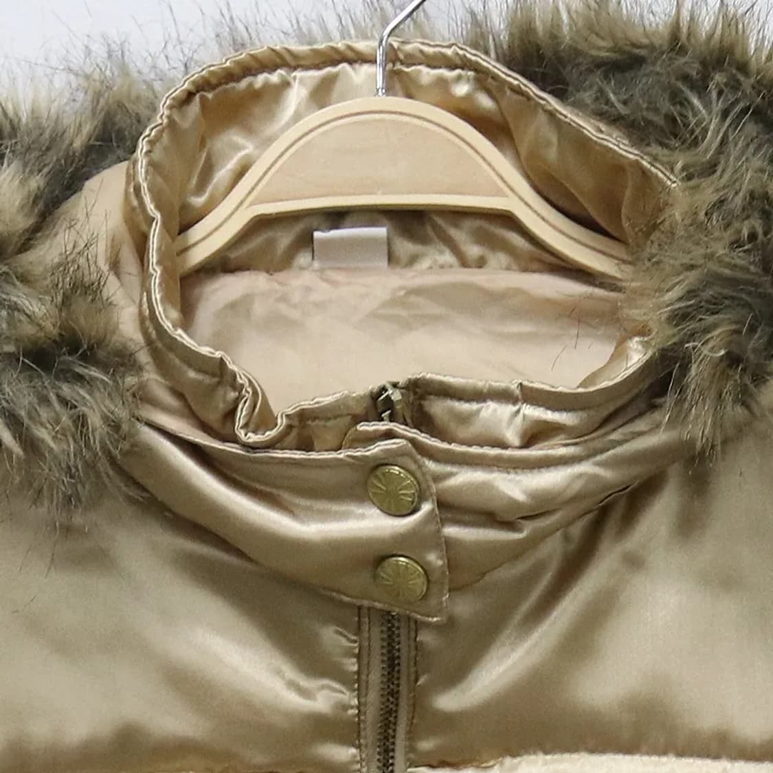 RICHE GLAMOUR 유광 크롭 패딩 60799 상품이미지5