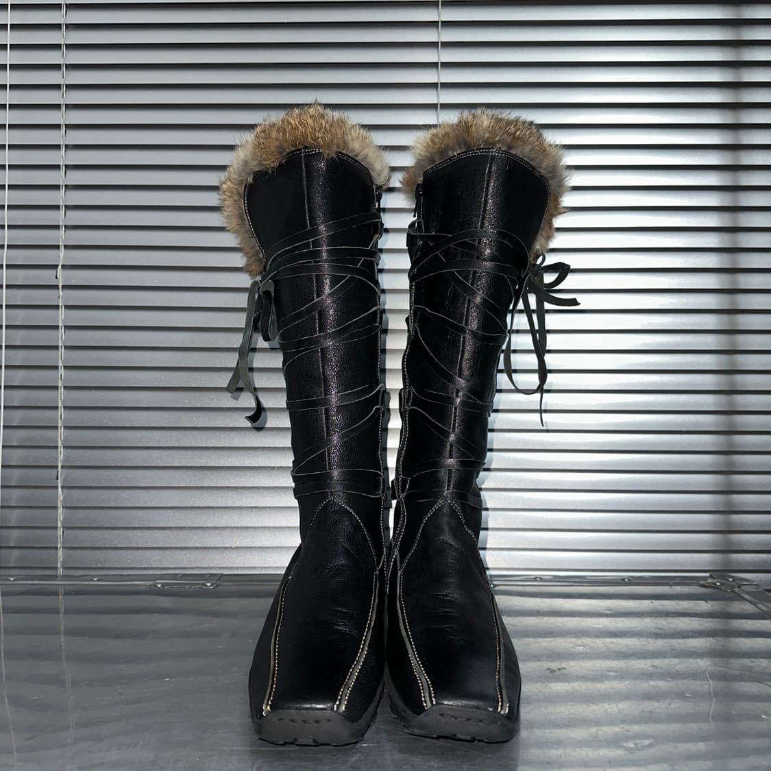 2000s 스티브 매든 스퀘어 토 퍼 라이닝 랩 부츠 상품이미지3