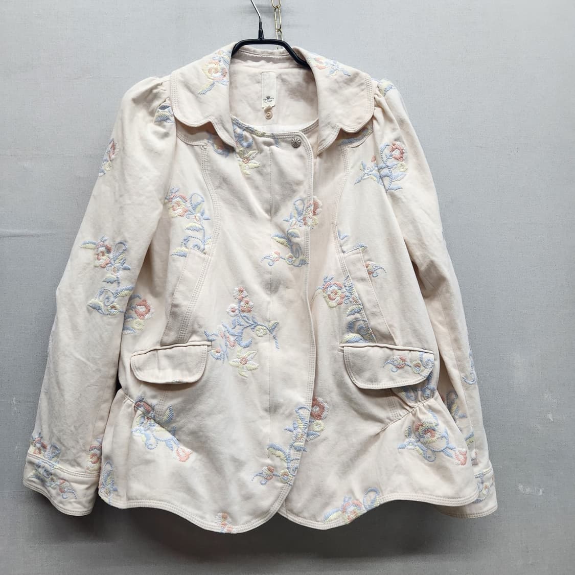 오즈세컨 플라워 자수 프릴 자켓 1(S) 상품이미지1