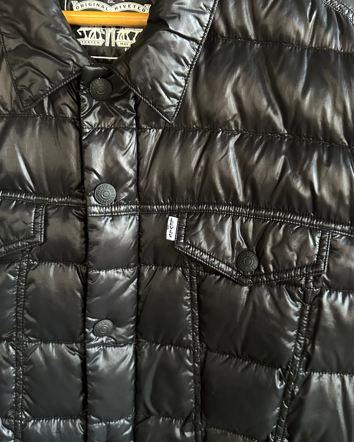 [L]리바이스 Big E 화이트탭 구스다운 트러커 경량 패딩 상품이미지4