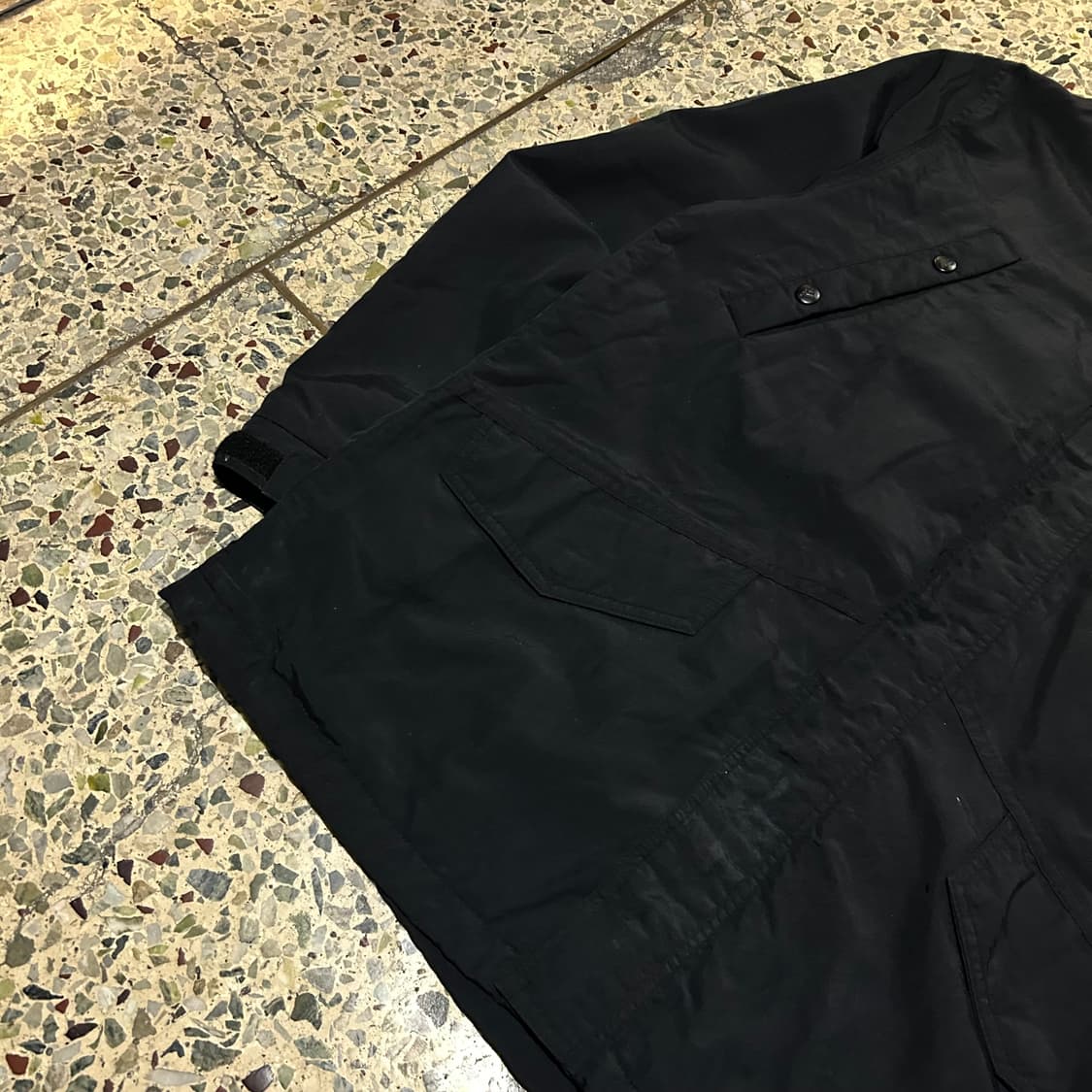 아디다스(ADIDAS) 사이드 로고 블랙 바람막이 자켓 상품이미지3