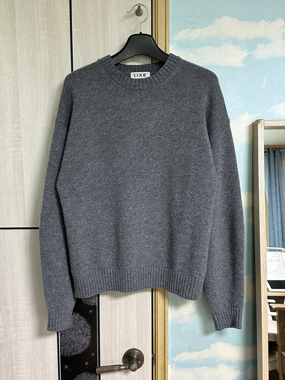 (L) 쿠어 울 크롭 크루넥 스웨터 (그레이) 상품이미지2