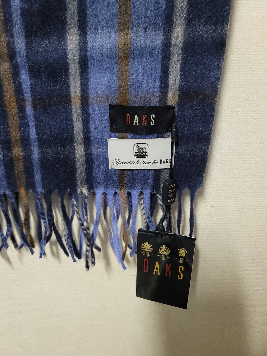 새상품 닥스 앙고라 캐시미어 체크 머플러 상품이미지3