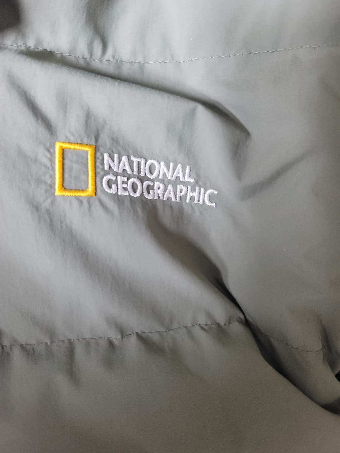 내셔널지오그래픽 구스다운 리버시블 뽀글이 패딩 키즈120사이즈 상태굿 상품이미지3