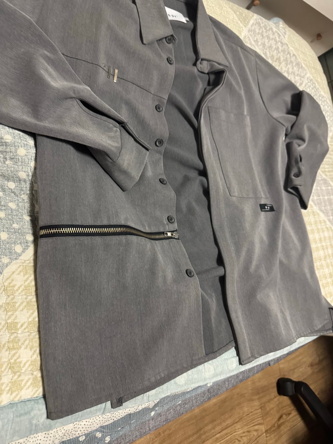 <거의 새것> [L] 에스에스와이 오버핏 셔츠 (그레이) 상품이미지10