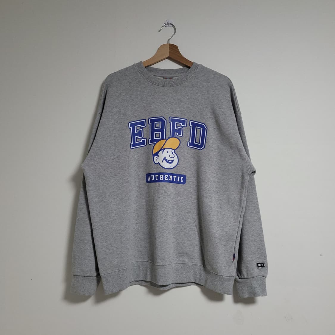 (L) EBFD 이벳필드 빅보이 프린팅 맨투맨 티셔츠 그레이 상품이미지1