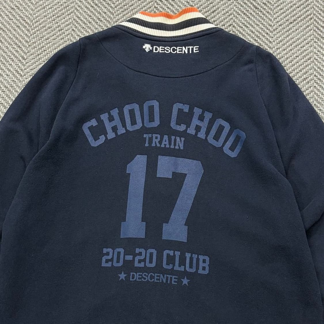 데상트 올드스쿨 바시티 자켓 v2705 상품이미지4