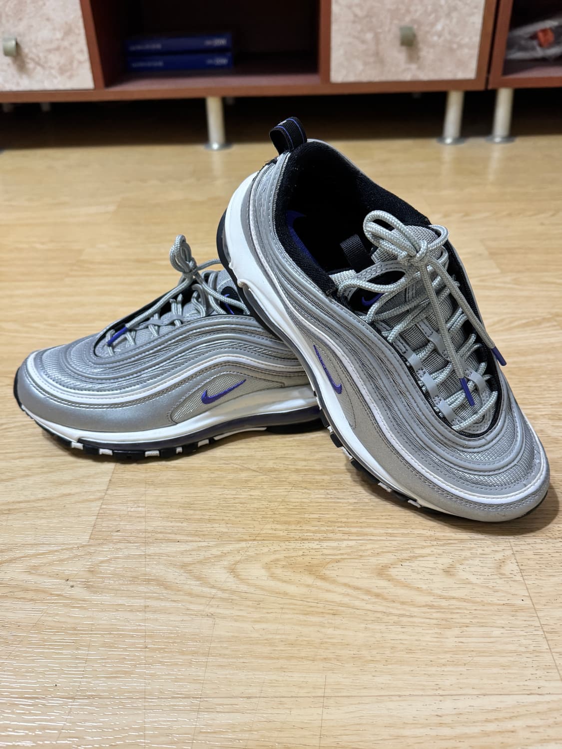 나이키 에어맥스 97 메탈릭 실버 260mm 상품이미지7