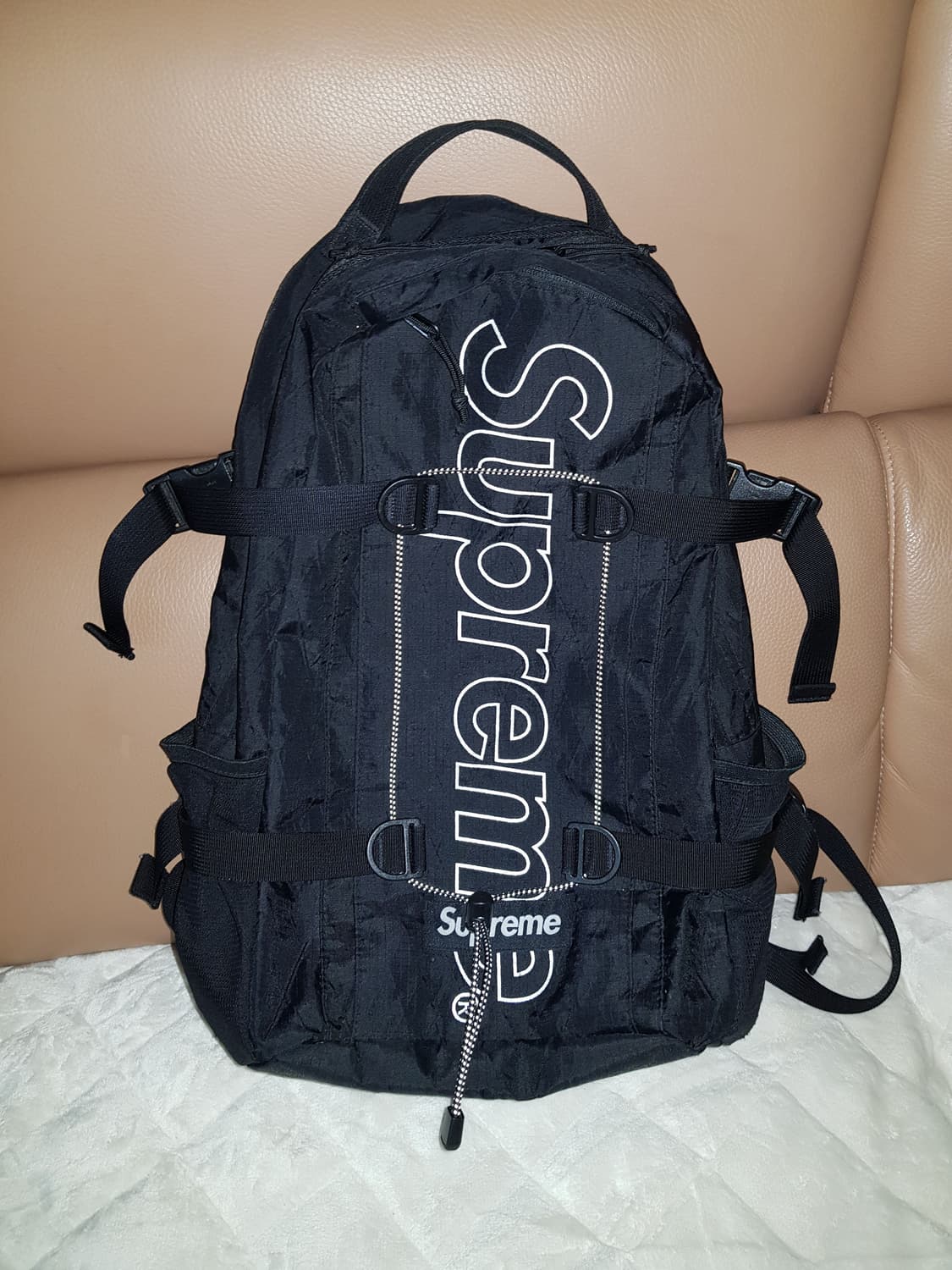 슈프림 백팩 블랙 18FW 상품이미지2