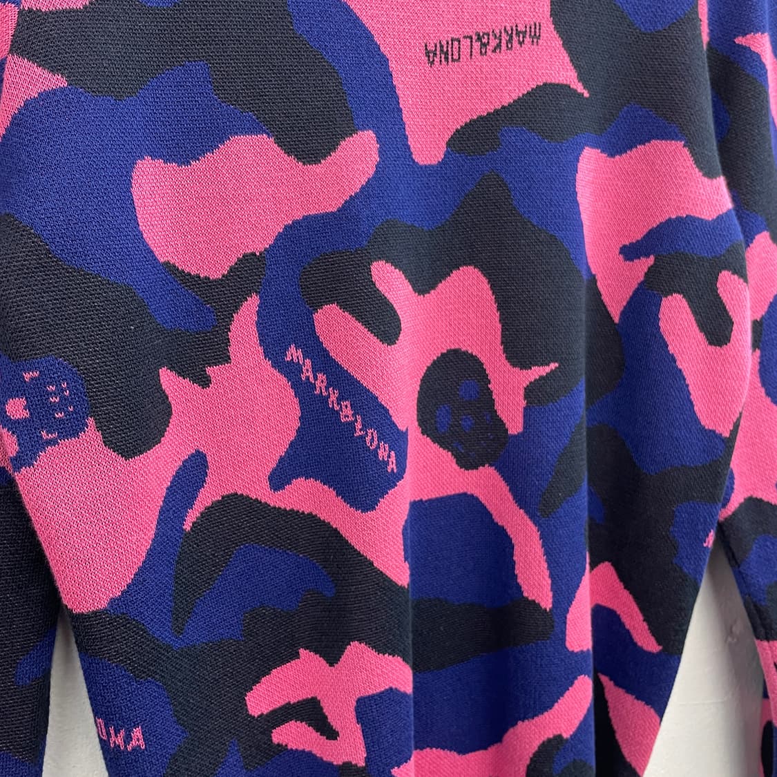 마크앤로나 카모 패턴 니트 유니크 상품이미지6