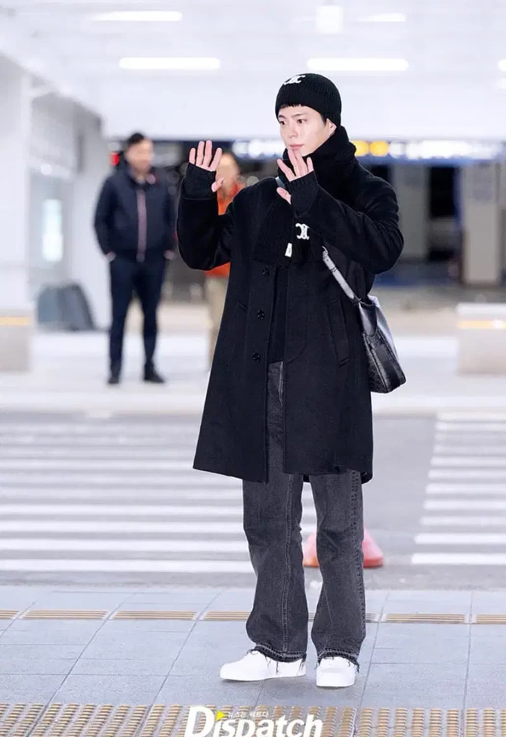 [박보검님 착용] 셀린느 23fw 캐시미어 맥코트 상품이미지1