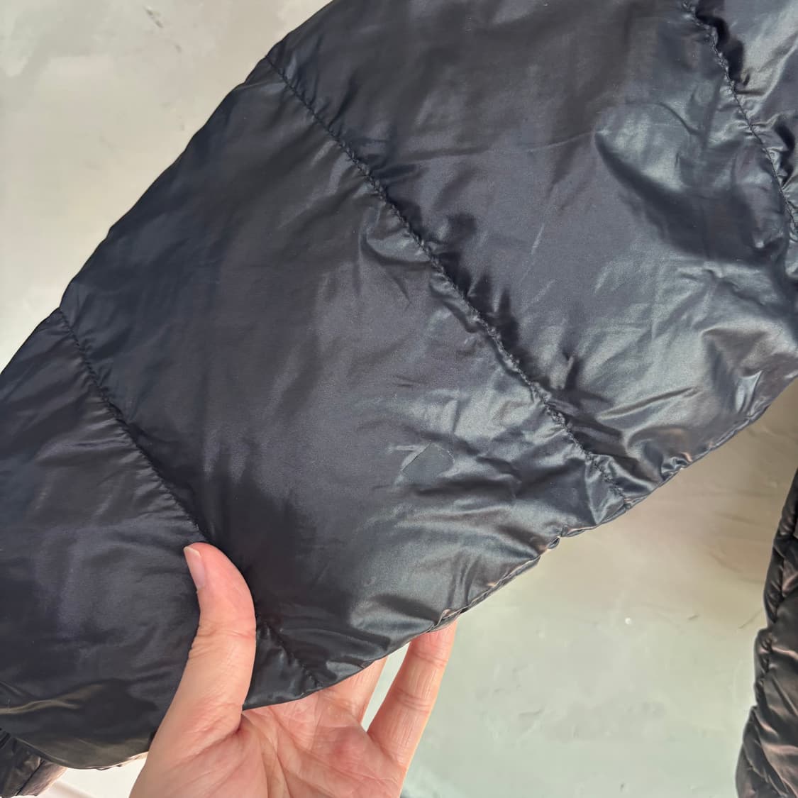 노스페이스 눕시 하이브리드 볼 덕다운 패딩 검정 상품이미지4