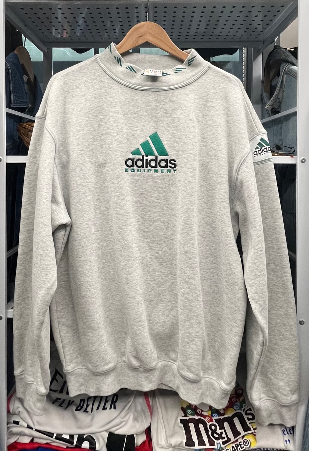 아디다스 Equipment 기모 맨투맨 회색 상품이미지1