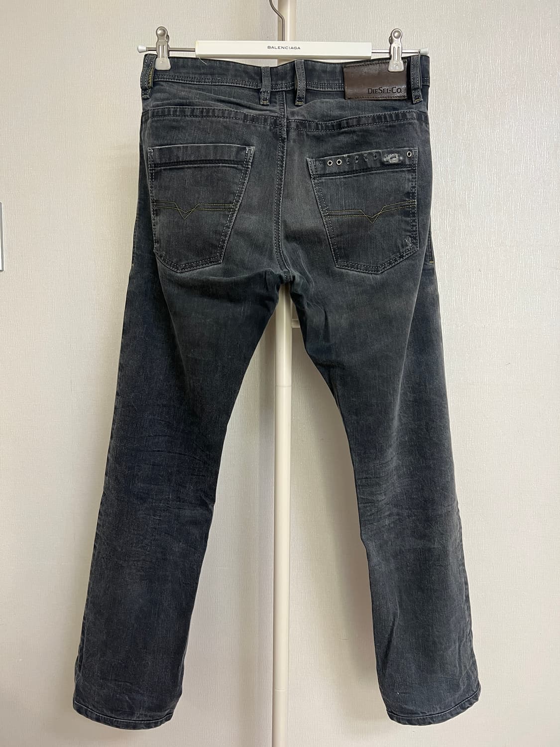 Diesel Braddom Regular Slim-Carrot Denim 상품이미지7