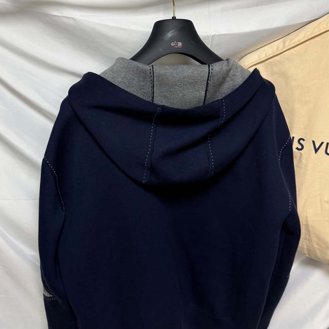 [미사용/XL] 24FW 루이비통 인타르시아 헤비코튼 후드집업 네이비 상품이미지5
