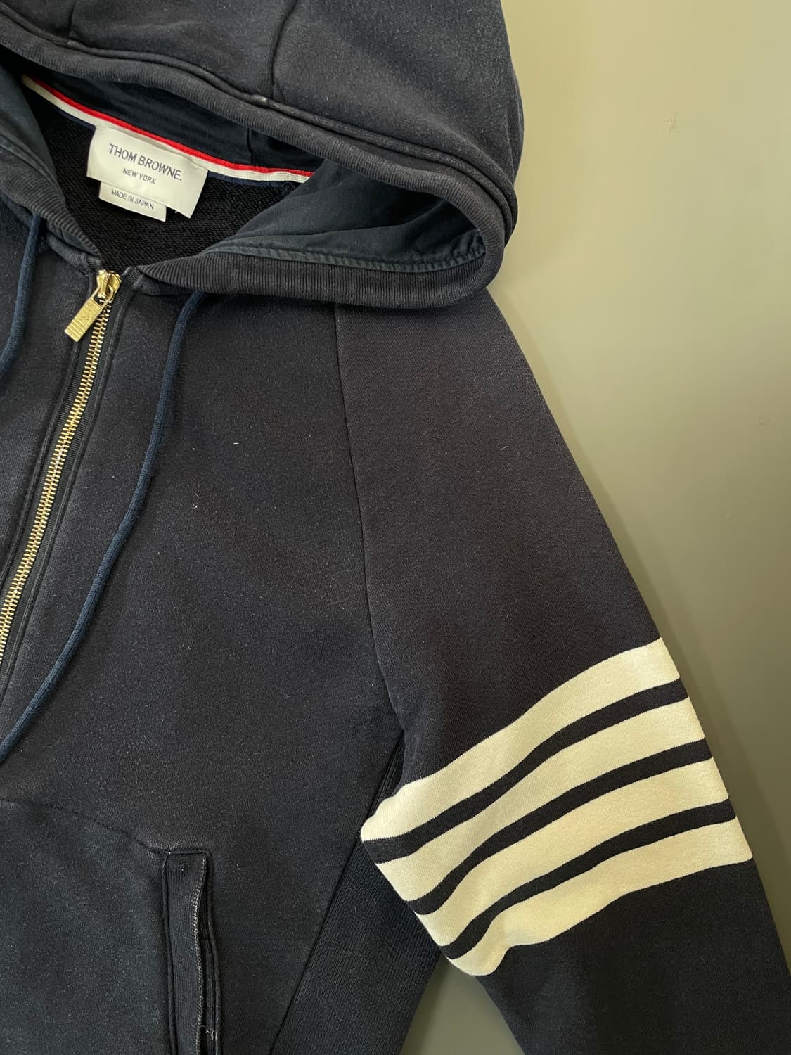 [5] 톰브라운 사선완장 남성 후드 집업 상품이미지4