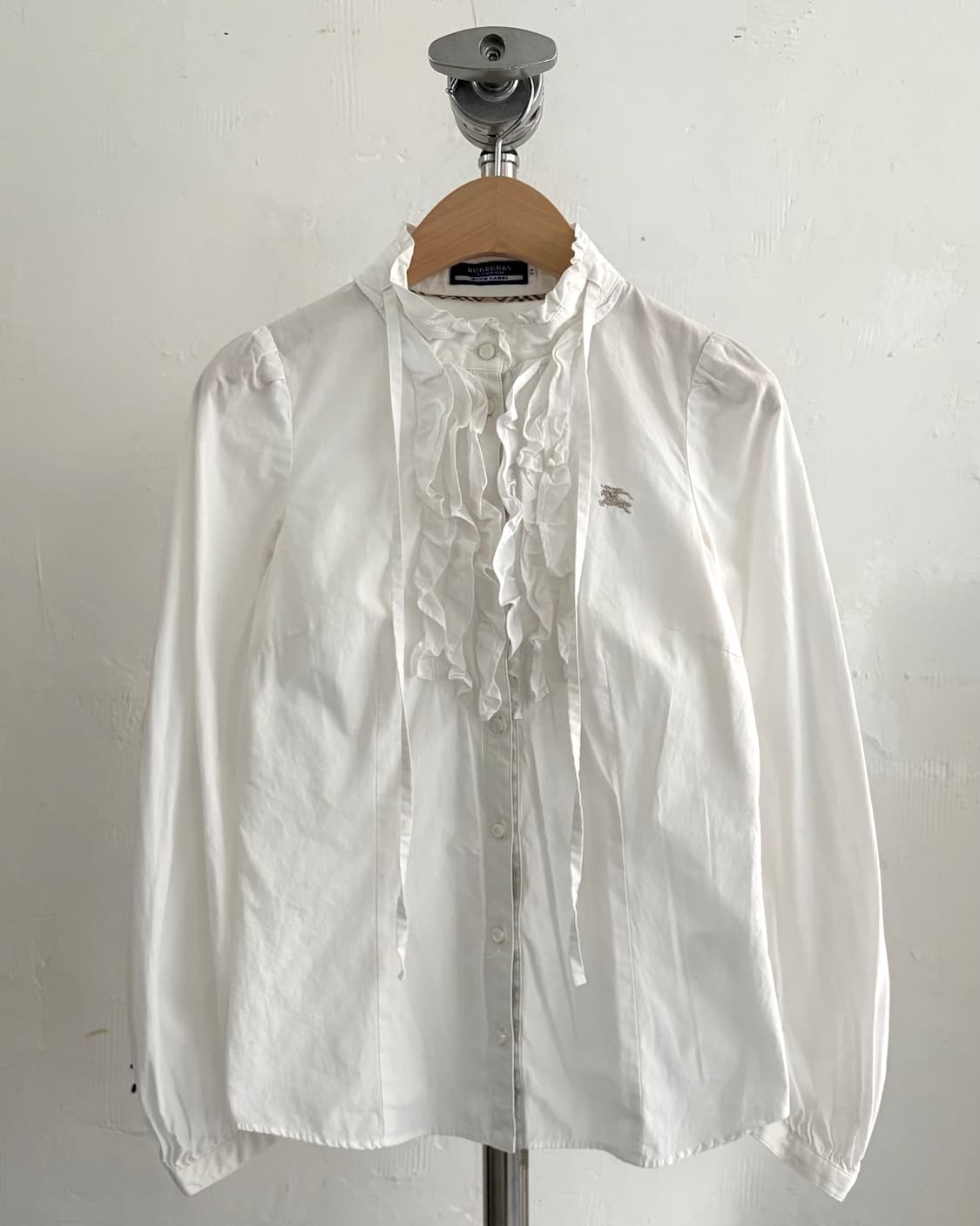 Burberry 버버리 블루라벨 화이트 러플 셔츠 상품이미지1