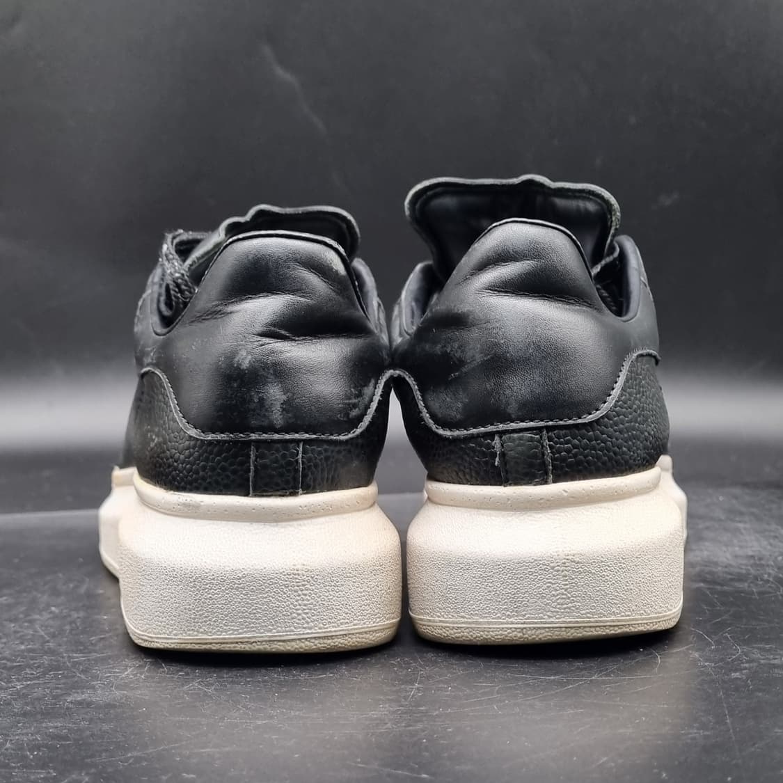 알렉산더맥퀸 스니커즈245  상품이미지4