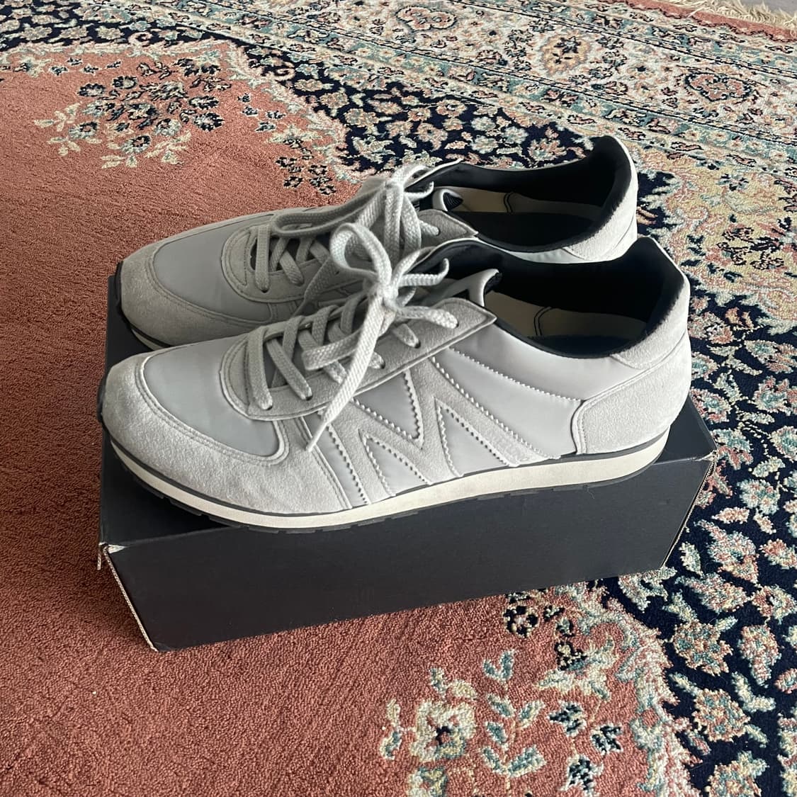 마가렛호웰x미즈노 스니커즈 상품이미지1