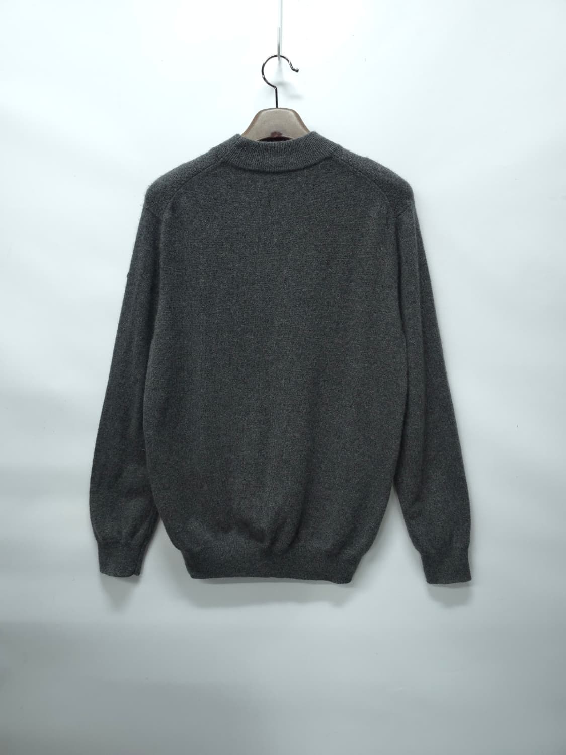 K2 남성 프리미엄 캐시미어 100% 라운드 니트 (차콜/105) 상품이미지5