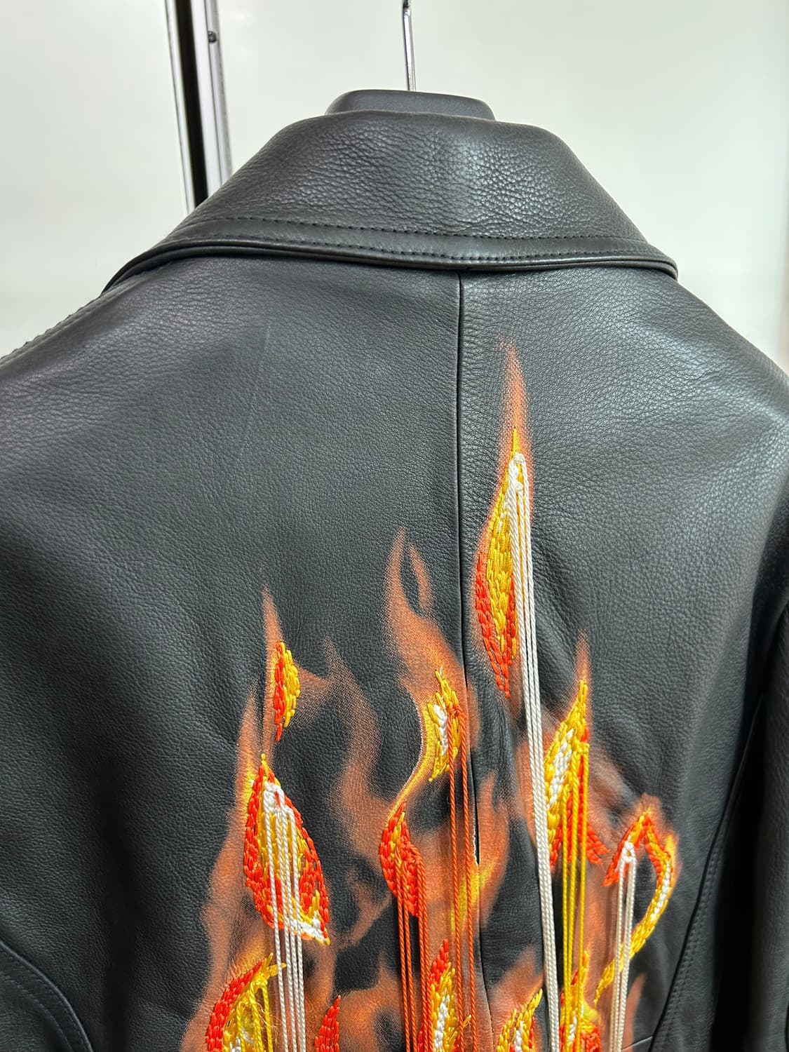 마르지엘라 불꽃 장식 가죽자켓 상품이미지2