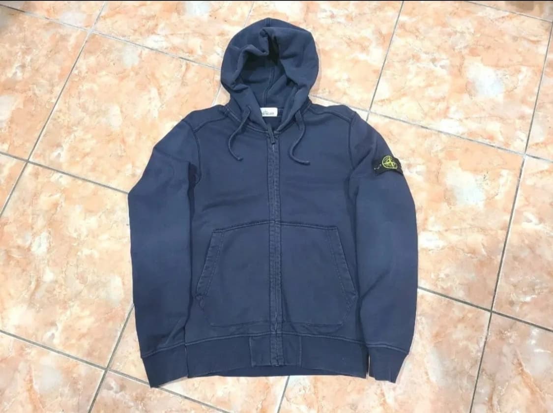 스톤아일랜드 네이비 후드집업 상품이미지1