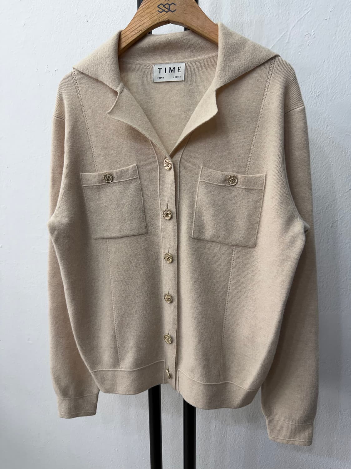 정품) TIME 타임 한섬 22ss 포켓 단추로고 가디건 90F 상품이미지3