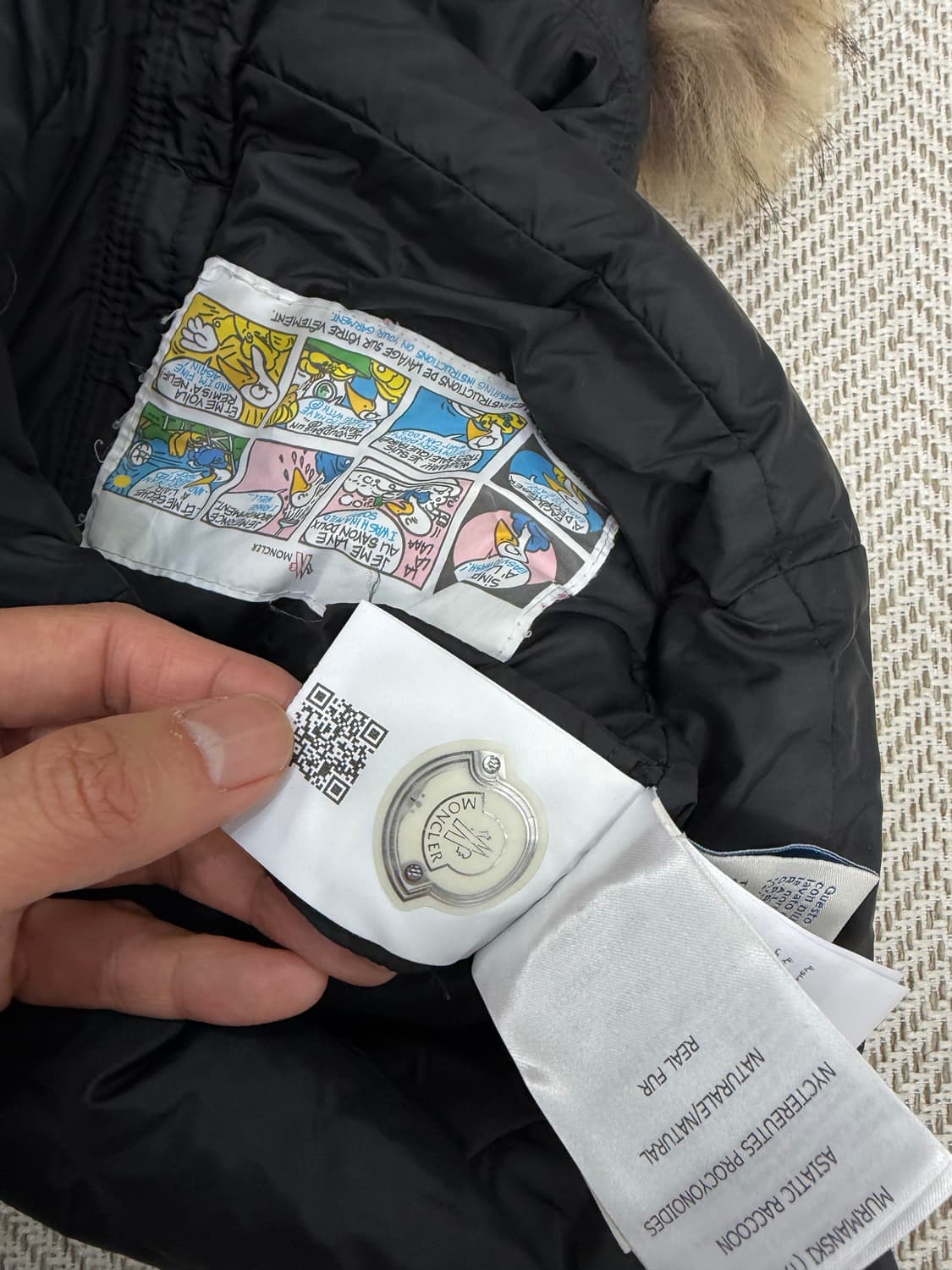 정품) 몽클레어 키즈 뉴바이런 패딩 점퍼 퍼 후드 4Y 상품이미지7