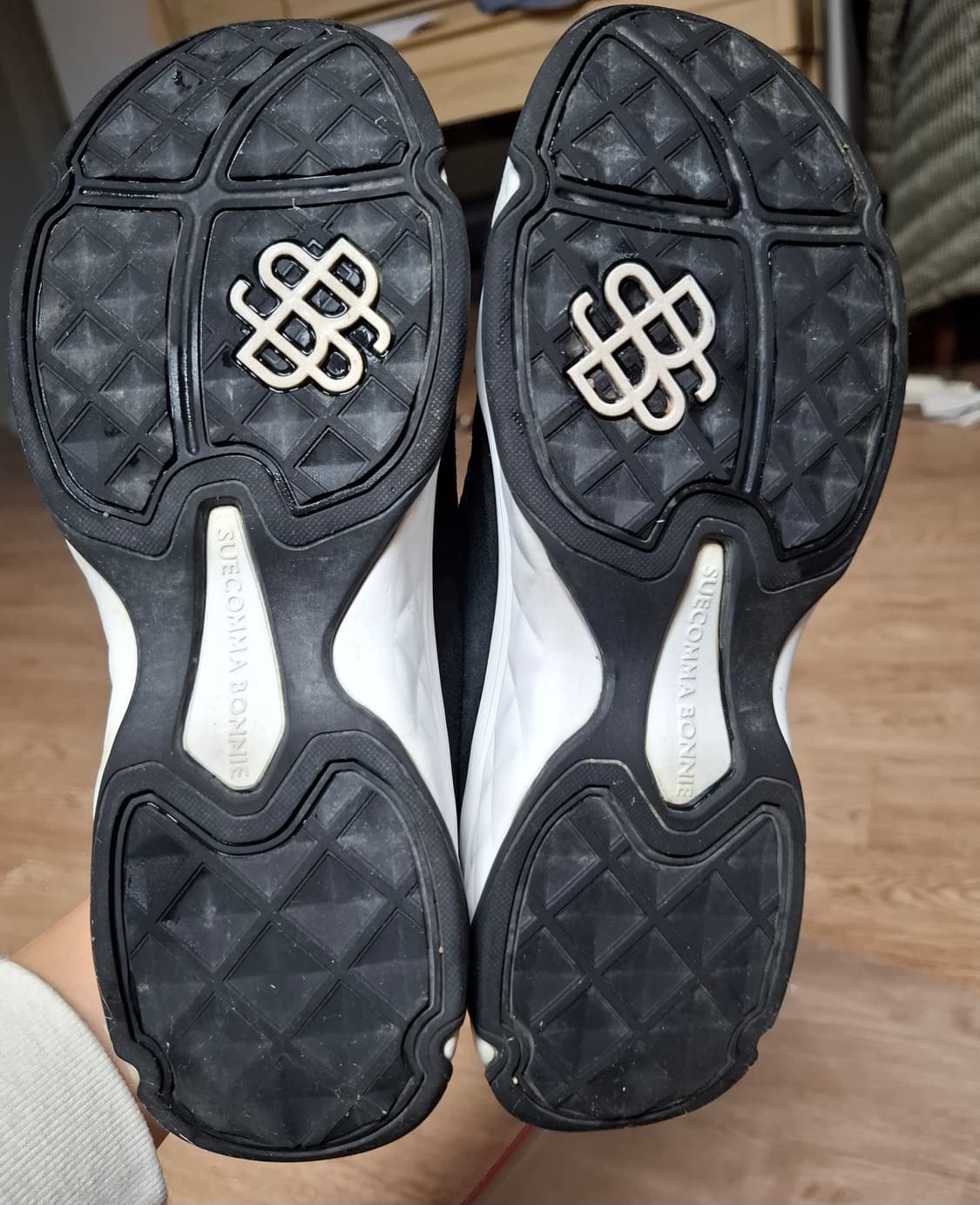 슈콤마보니 니트 스니커즈 240 상품이미지7