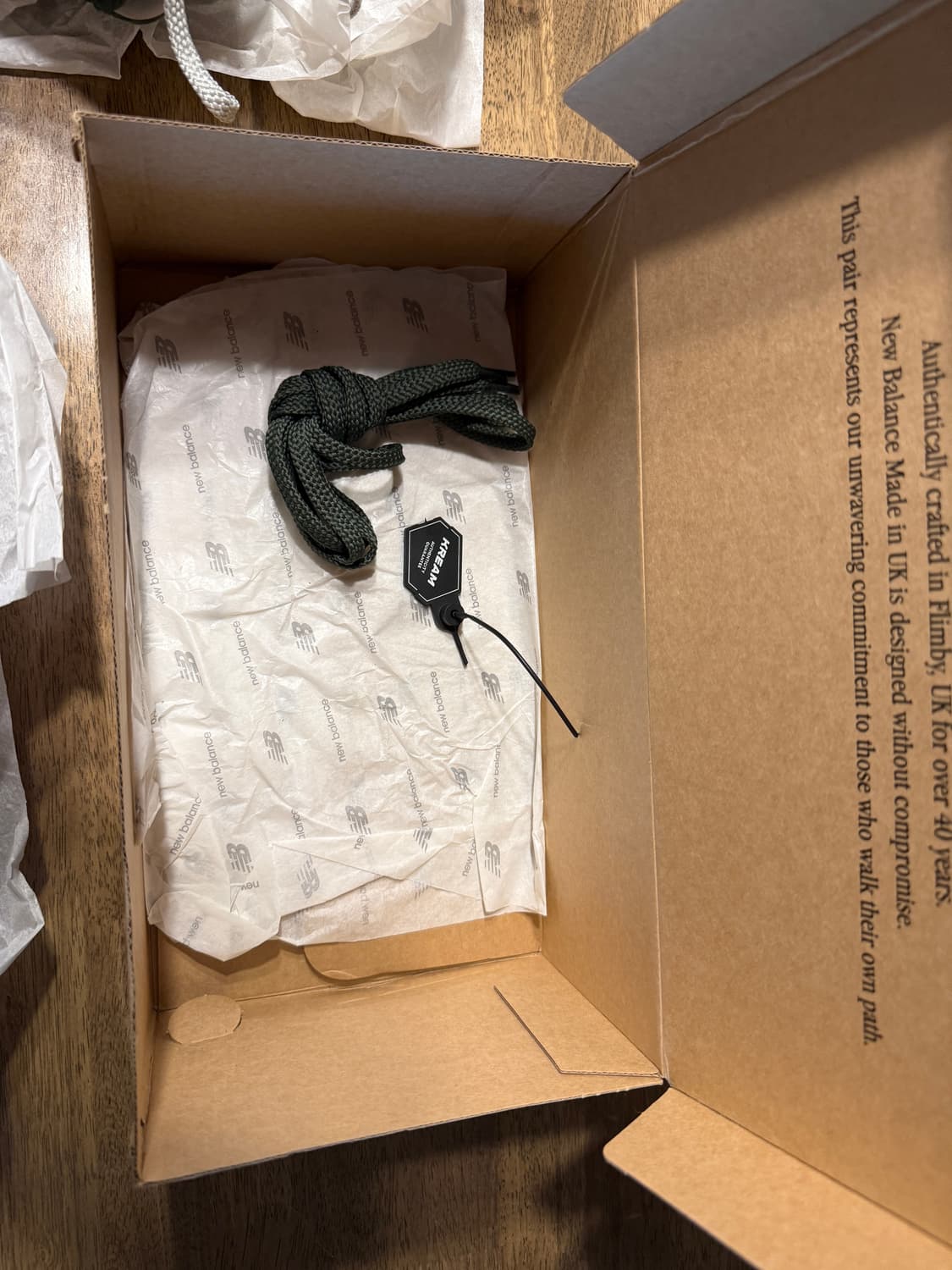 뉴발란스 991v2 콤부그린 270 사이즈 상품이미지5