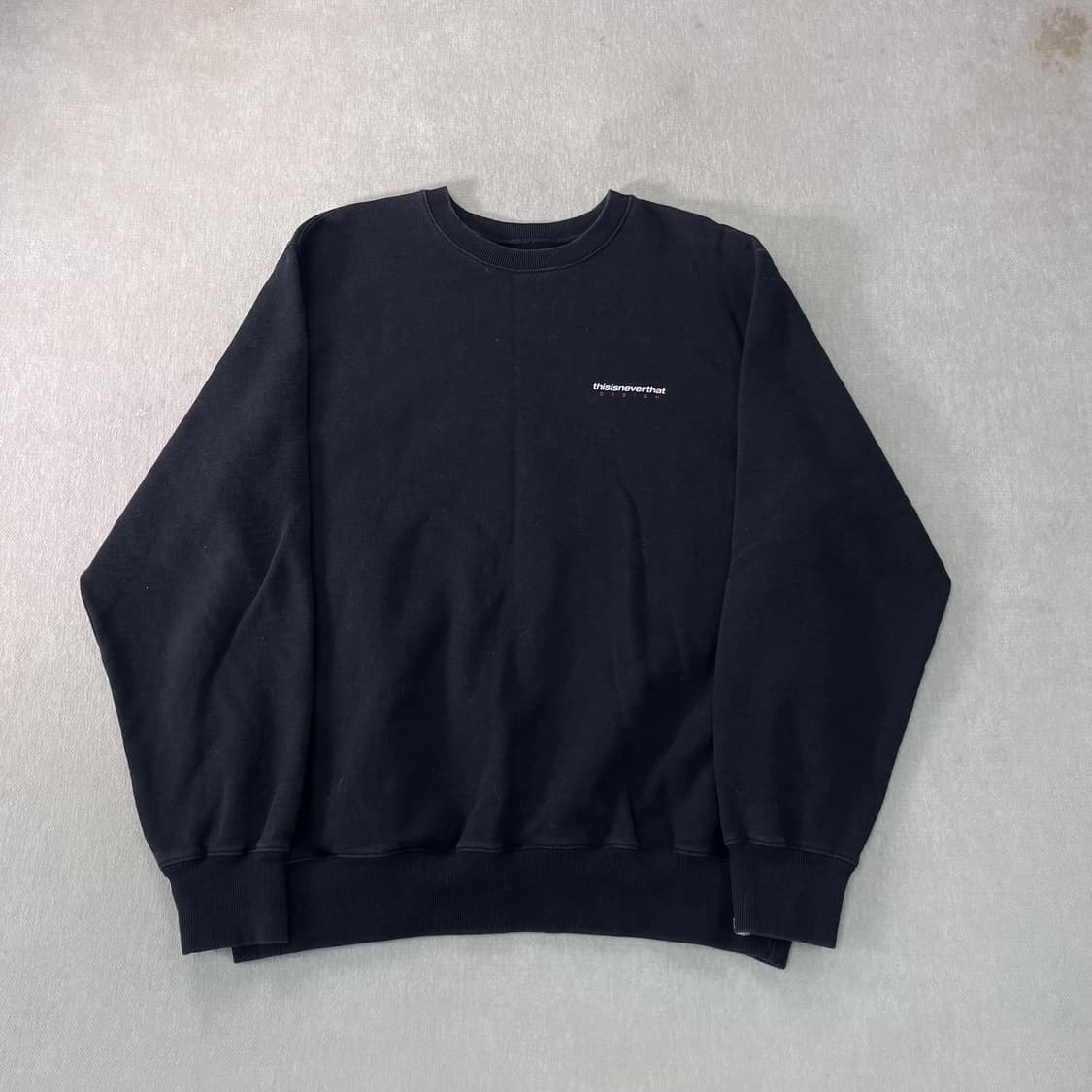 100 디스이즈네버댓 백로고 맨투맨 상품이미지2