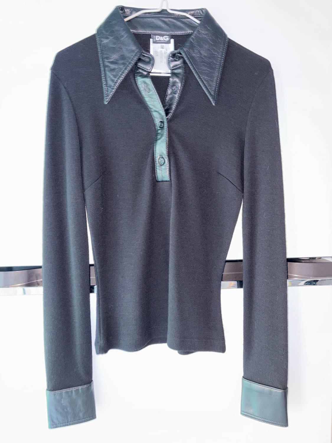 돌체앤가바나 D&G 레더 카라 롱슬리브 블랙 상품이미지2