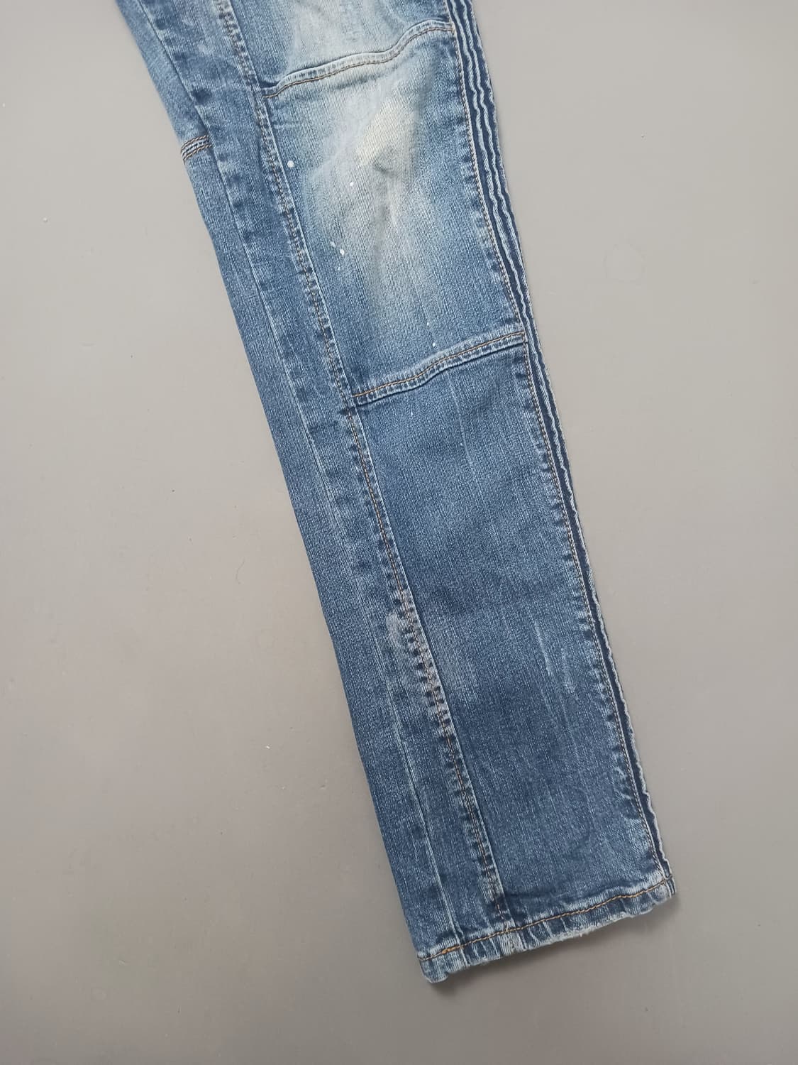 [32] 디스퀘어드2 화이트 스플래터 타이디바이커진 청바지 상품이미지5