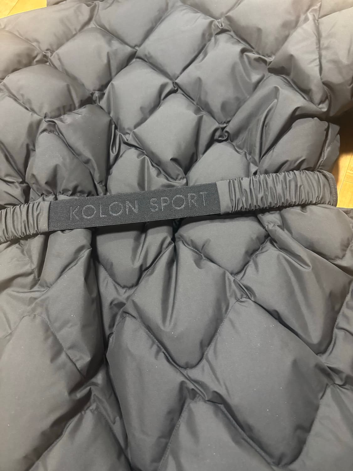 코오롱 스포츠tvjdw24512 벨티드 경량패딩 s사이즈 상품이미지3