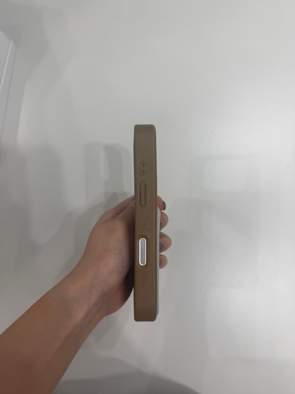 닌자랩스 아이폰 17 프로 케이스 모카투명 상품이미지4