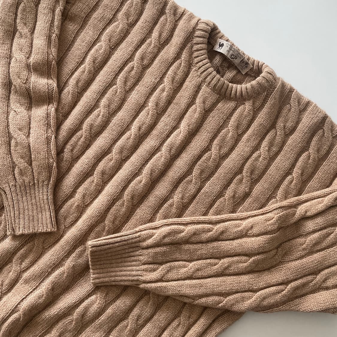 Camel Hair Cable Knit 상품이미지1