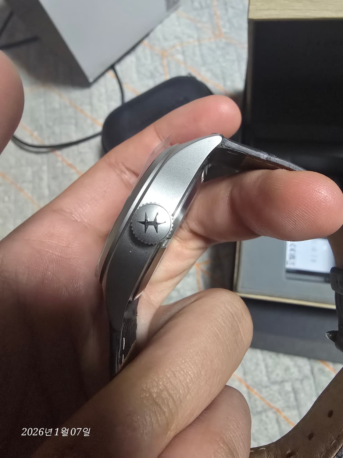 해밀턴 카키필드 메카니컬 파워리저브 40mm 상품이미지5