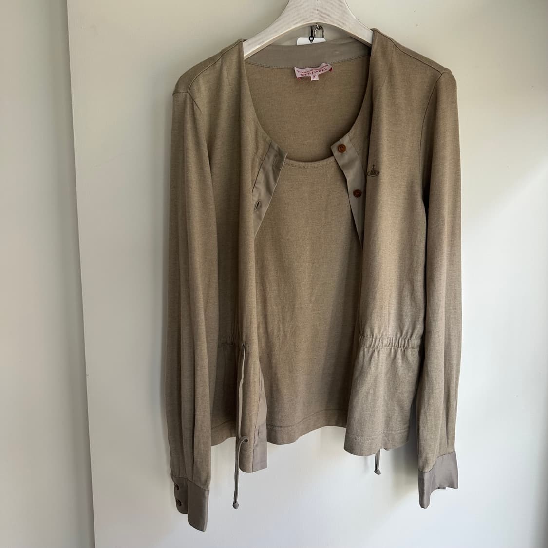 비비안웨스트우드 레드라벨 orb로고 가디건 상품이미지3