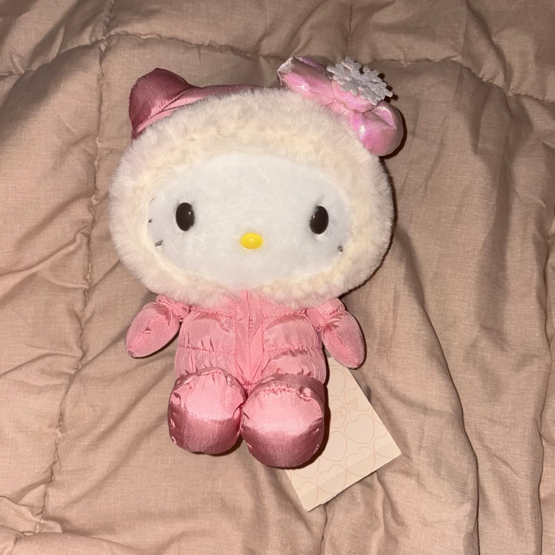 산리오 헬로키티 후와푸쿠 패딩 누이 인형 상품이미지1