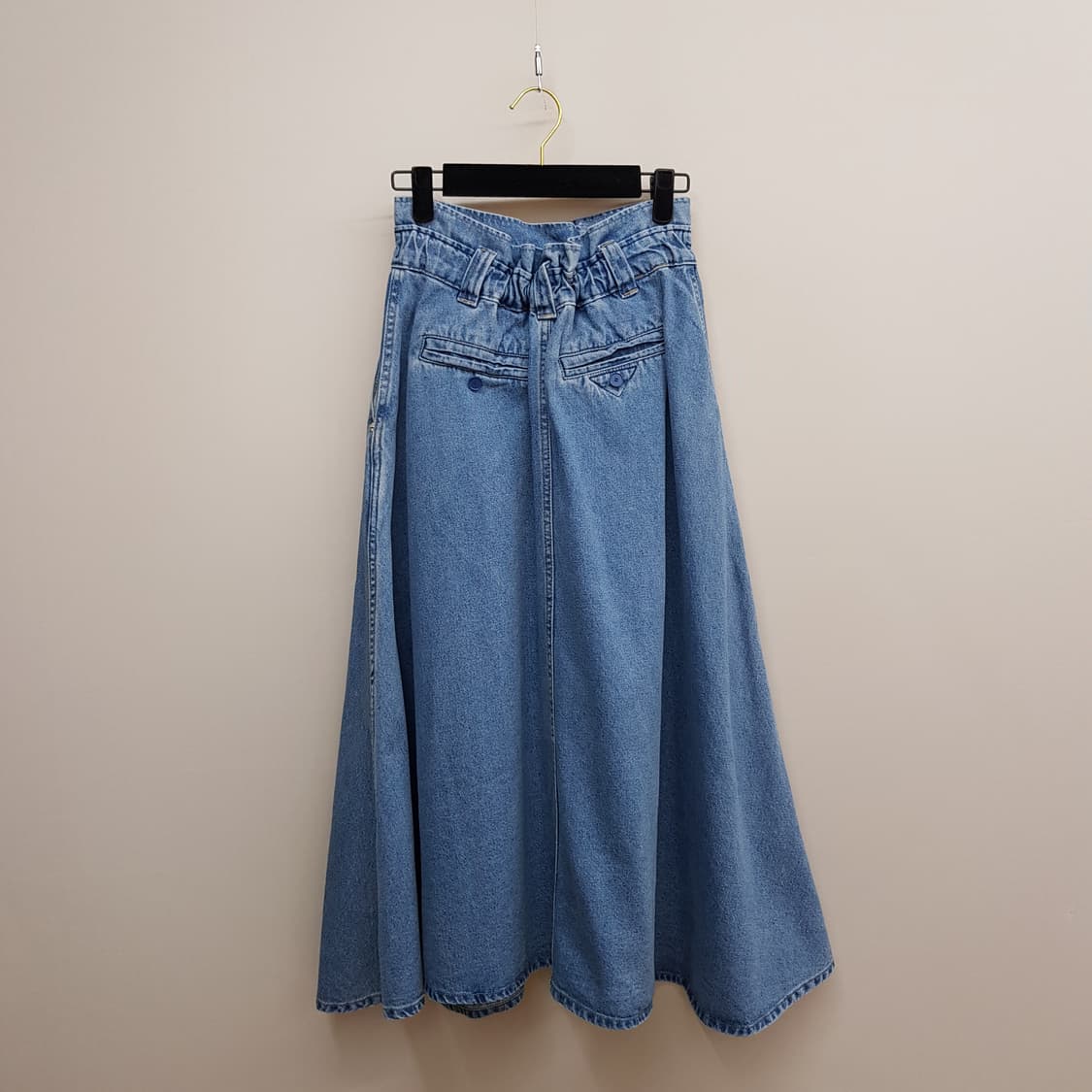 한섬 시스템 SYSTEM 2023 데님 플레어 롱 스커트 61-90사이즈 상품이미지4