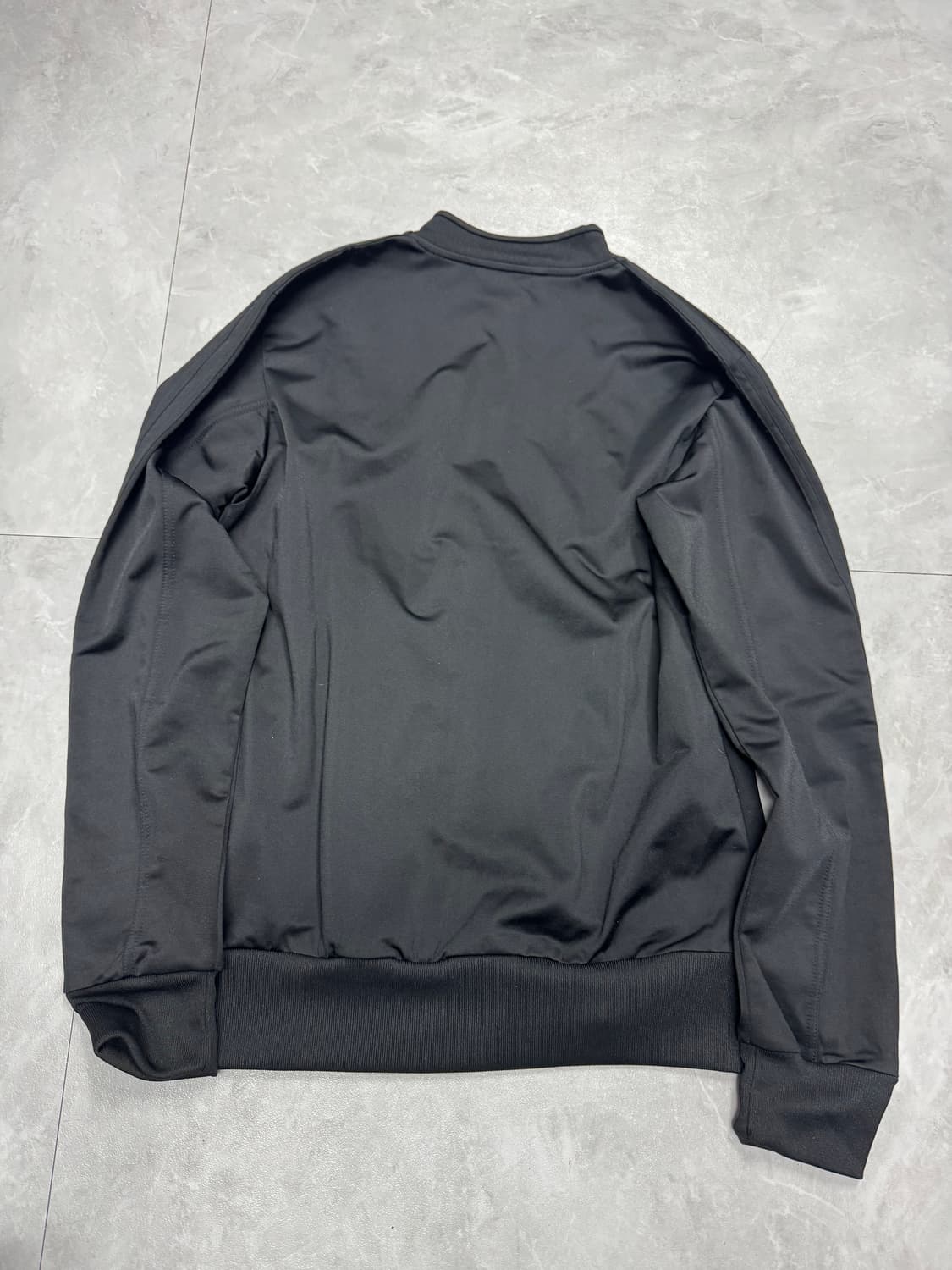 아디다스 FC 바이에른 뮌헨 트랙탑 상품이미지2