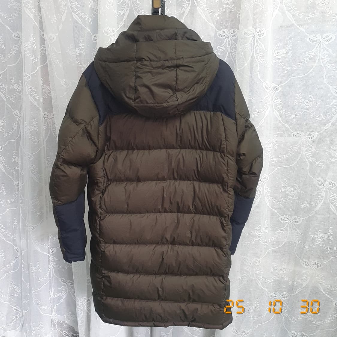 아디다스 구스다운 롱패딩 카키블랙 95 모자분리형 상품이미지2