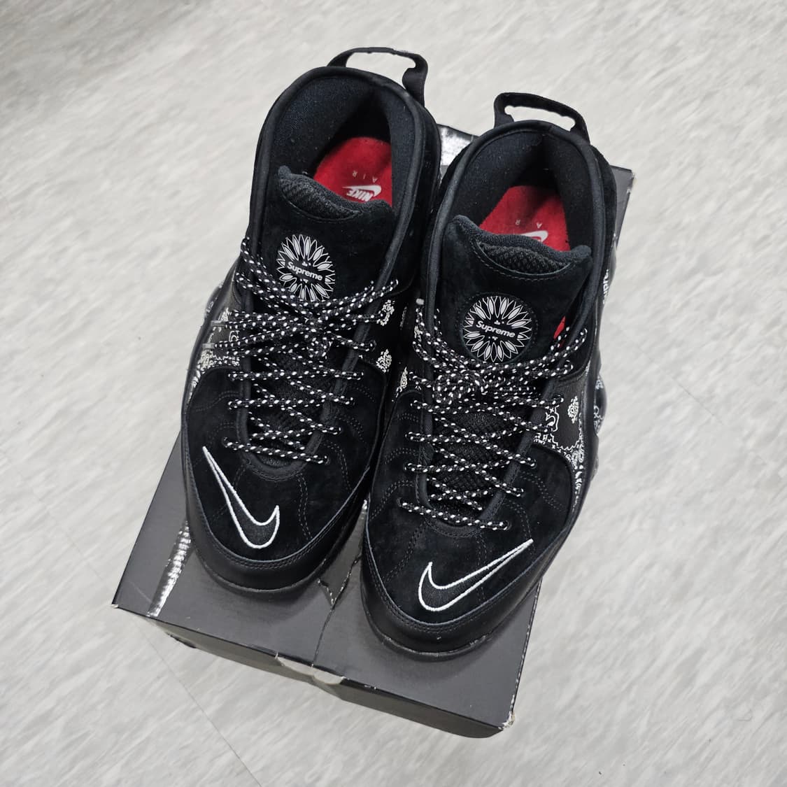 나이키 x 슈프림 Air Zoom Flight 95 SP 상품이미지3