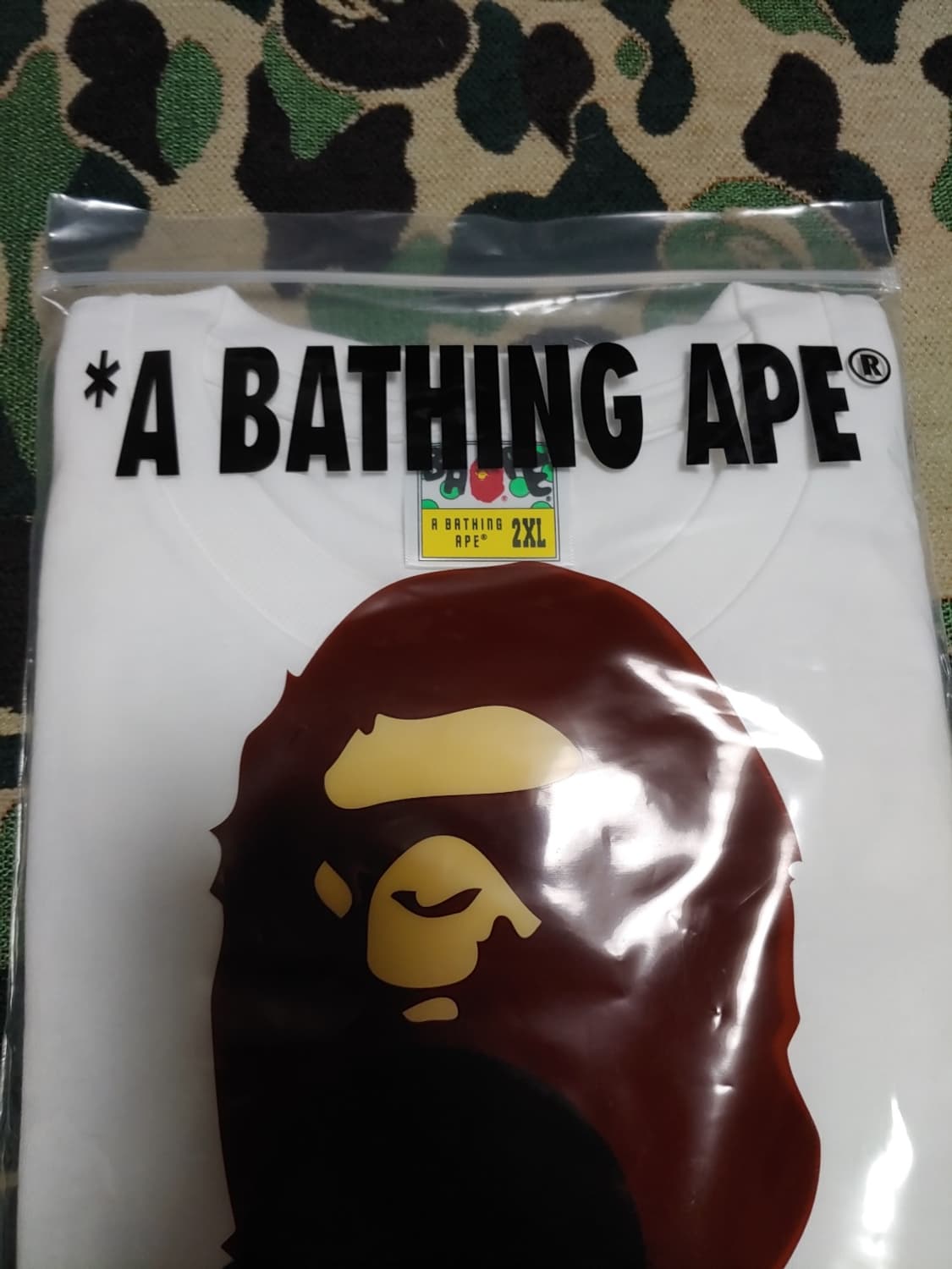 [2XL] 베이프 25SS 마일로 온 빅사루 반팔티 화이트 상품이미지4