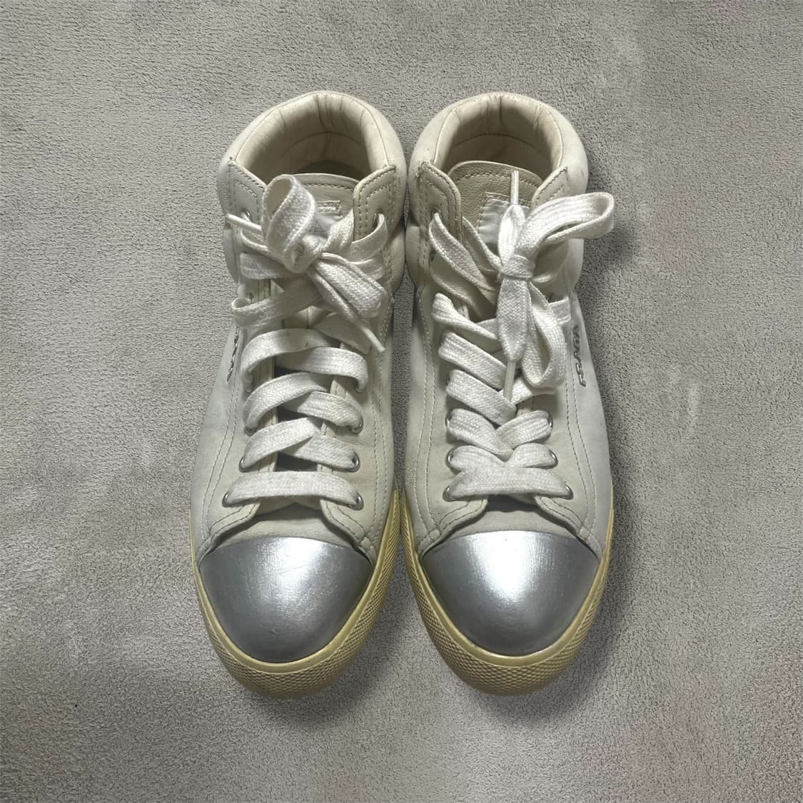 230~235) 프라다 여성 레더 가죽 스니커즈 화이트 상품이미지1