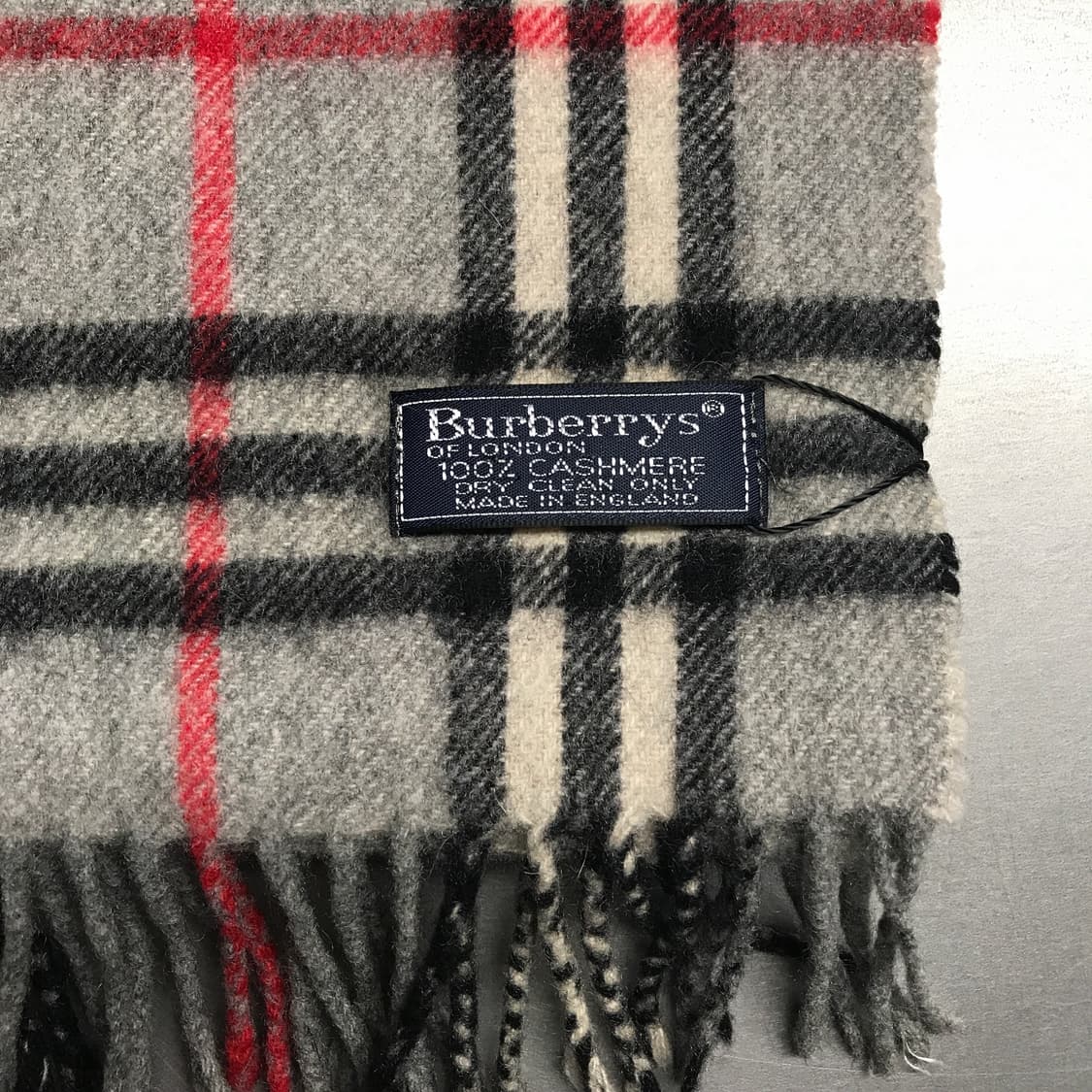 버버리 정품 캐시미어 머플러 그레이 상품이미지4
