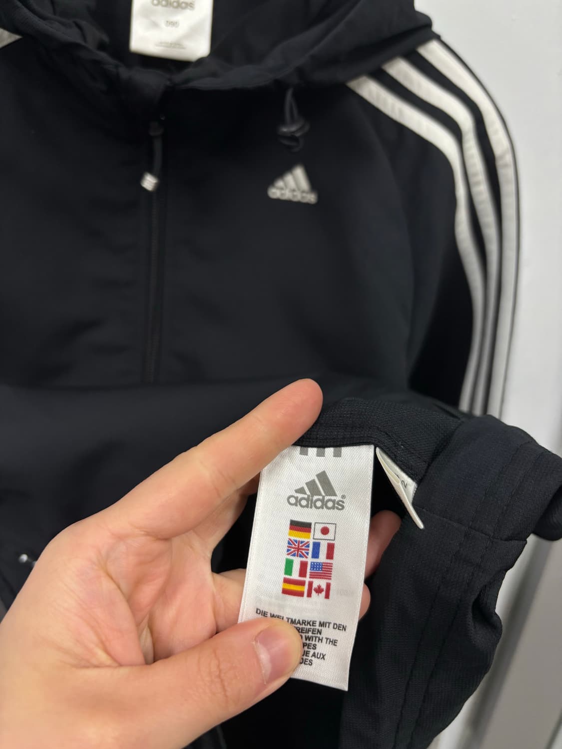 아디다스 우먼 후드 바람막이 상품이미지5