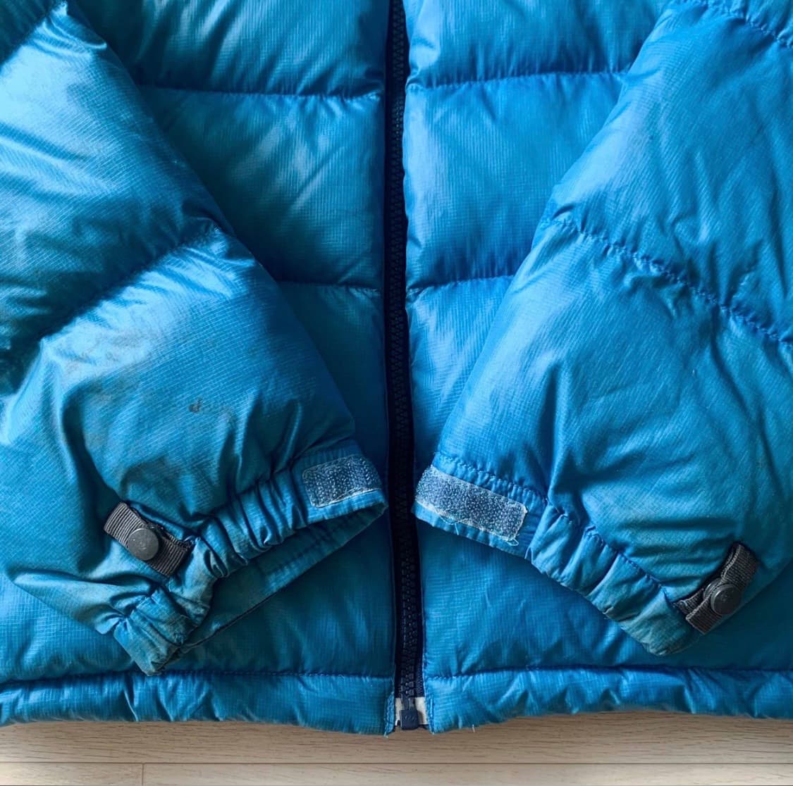 노스페이스 700 다운 패딩 스카이 블루 상품이미지6