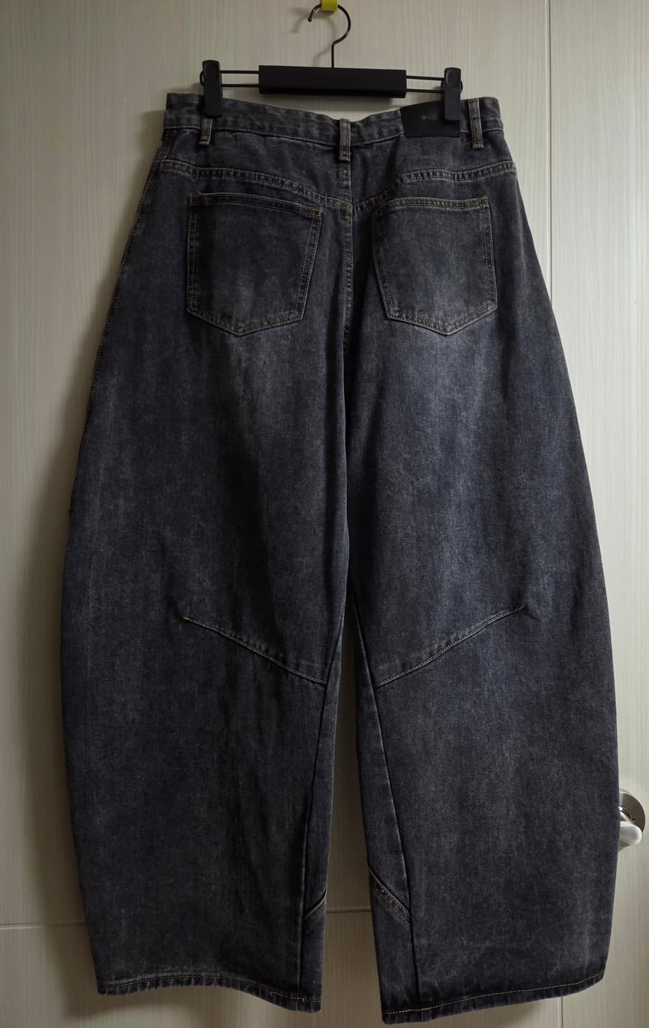 [L] 주앙옴므 트위스트 데님 팬츠 워시드 그레이 상품이미지2